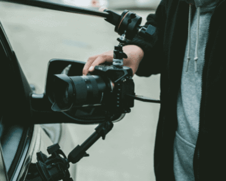 Engage audiences: Video ads as a potent tool in your SEA strategy.